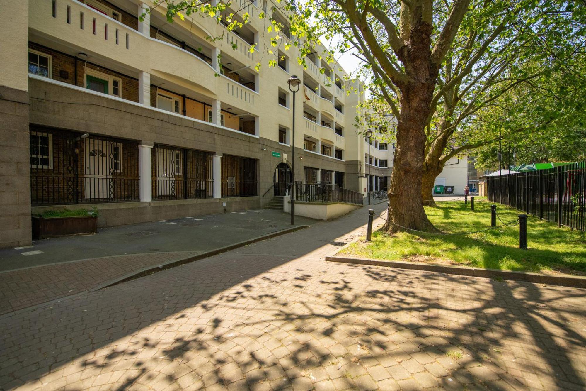 Stylish Central Kings Cross 2 Bedroom Flat Лондон Екстер'єр фото